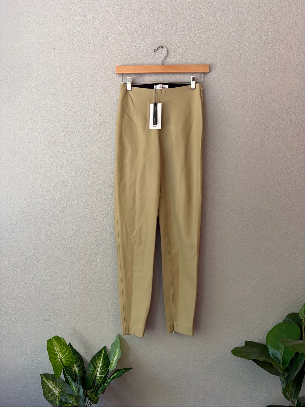 NWT Mango Beige Legging-Style Trouser Pants
